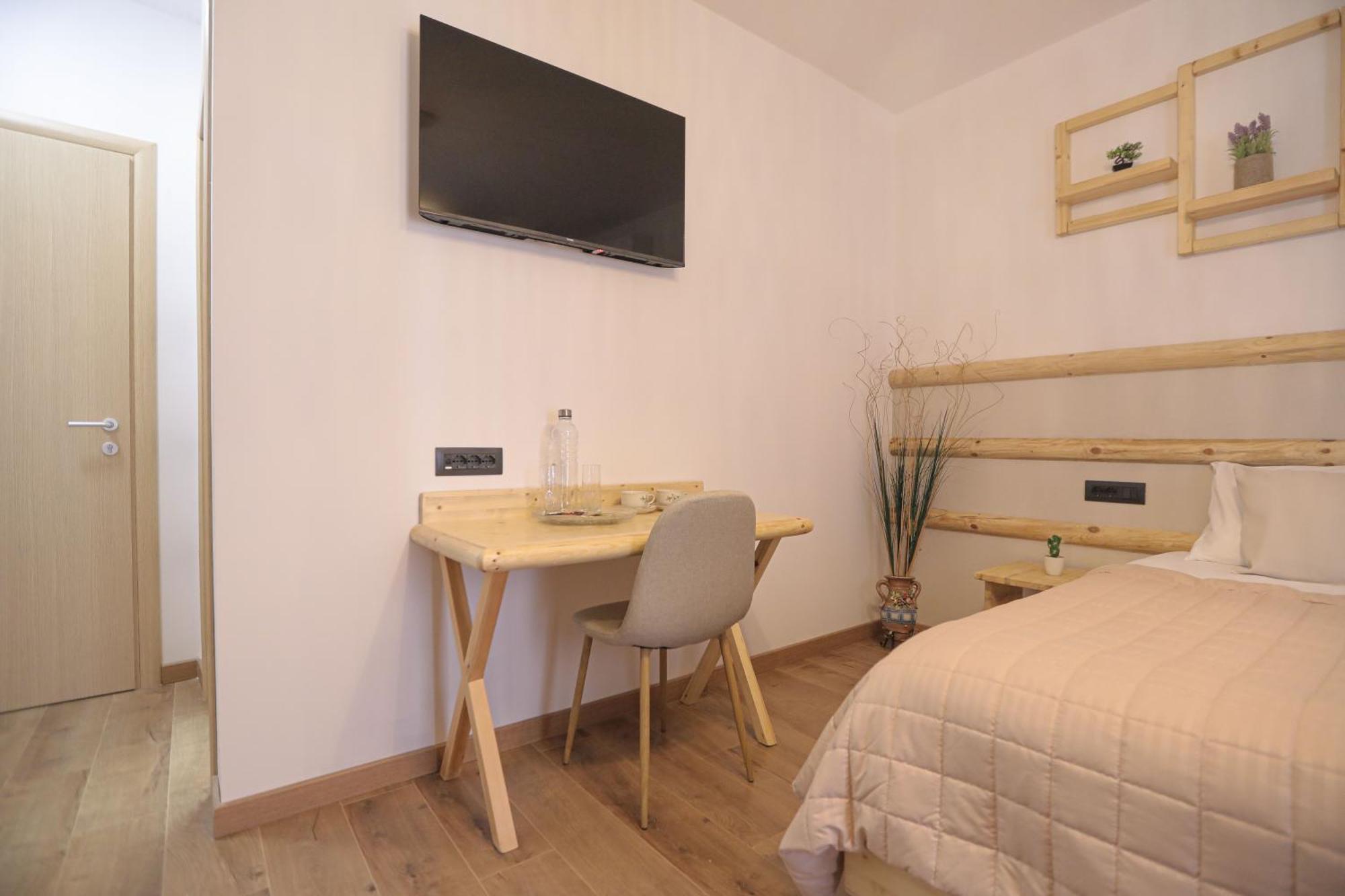 Nidum Harmony Bed & Breakfast ติรานา ภายนอก รูปภาพ